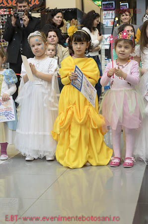 Carnaval Arlechin - Botosani Shopping Center - Daniel Chelaru 2-5