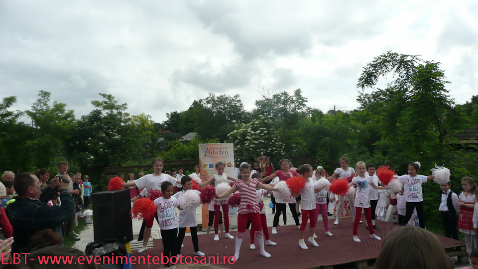 Trusesti, Ziua Copilului - Arlechin Botosani (30 of 180)